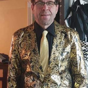 Meet your Posher, Adam